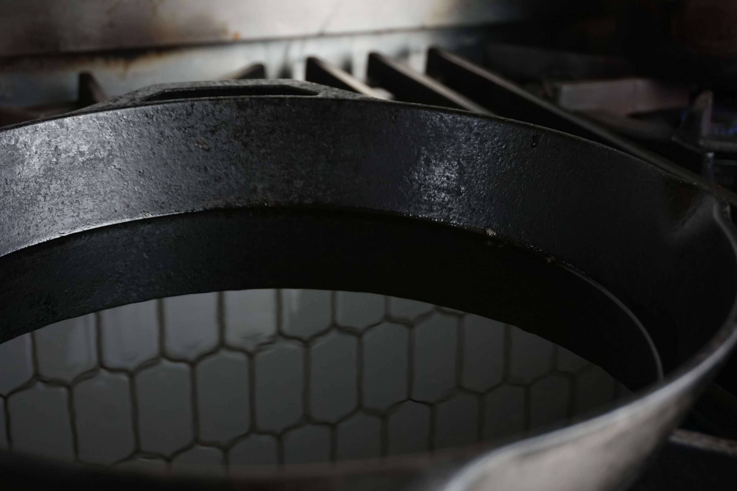 Oil heating in a cast iron skillet